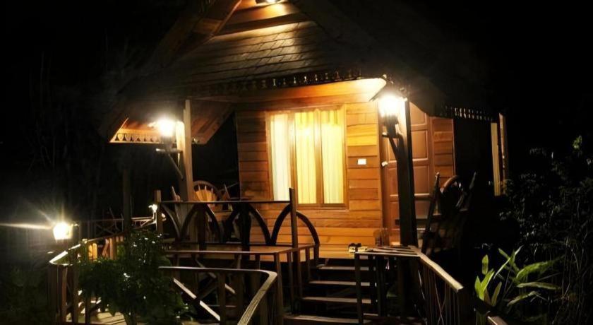 Burilamplai Resort Thung Yai Exteriör bild